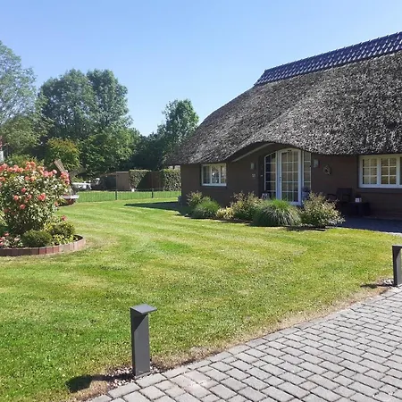 Semesterbostad Am Deich *